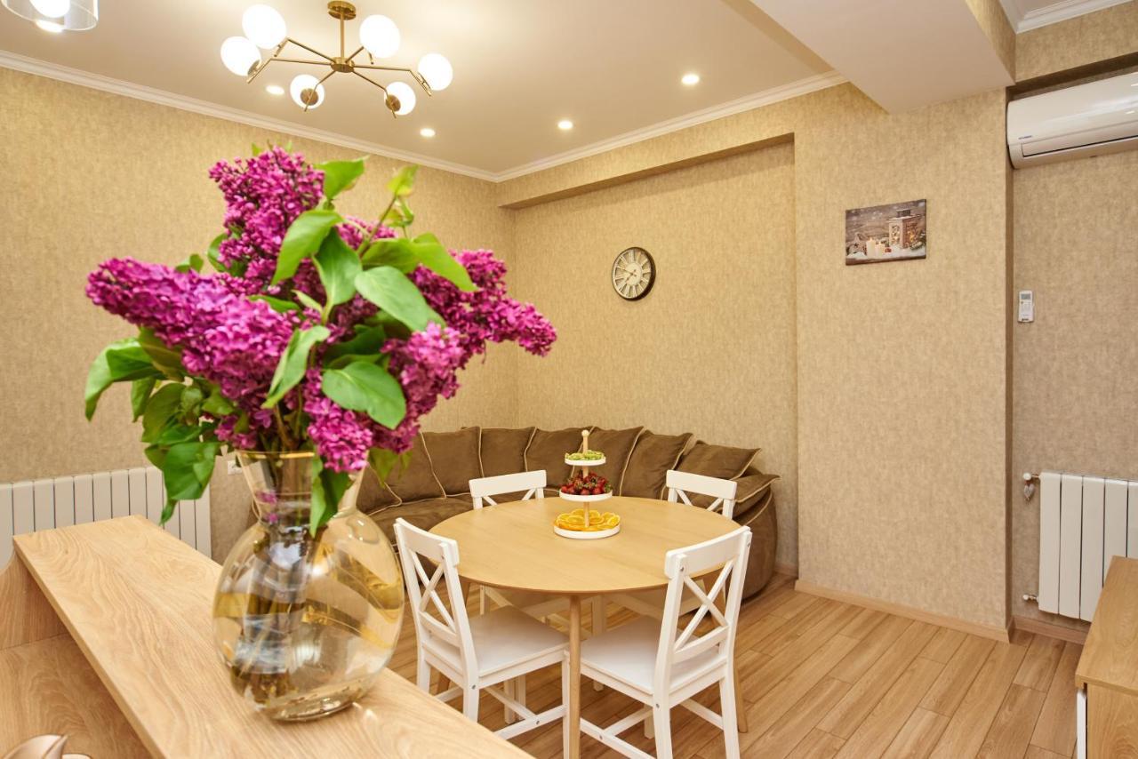 Apartment By The River Tbilisi Exterior foto